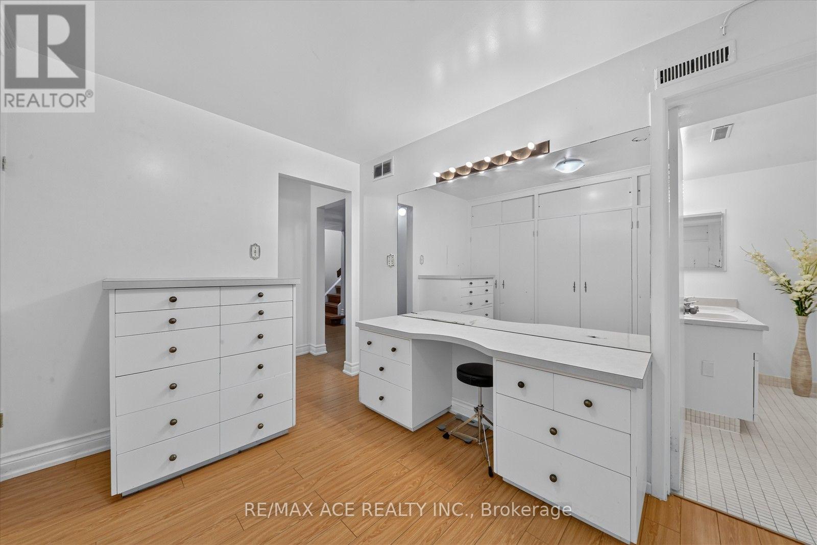 65 CRICKLEWOOD CRESCENT - 43