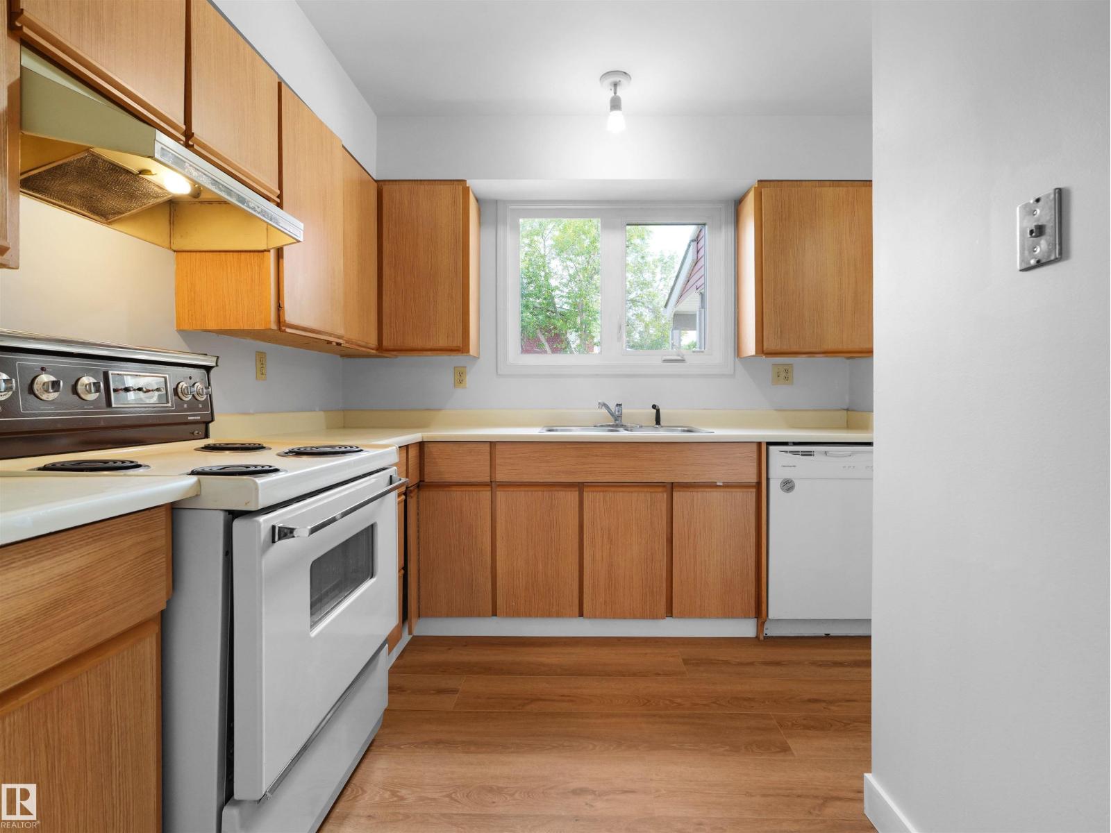 #50 1904 48 ST NW - Image 3