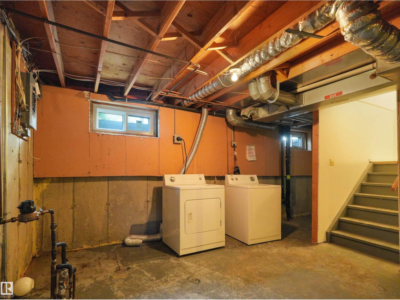 #50 1904 48 ST NW - 35