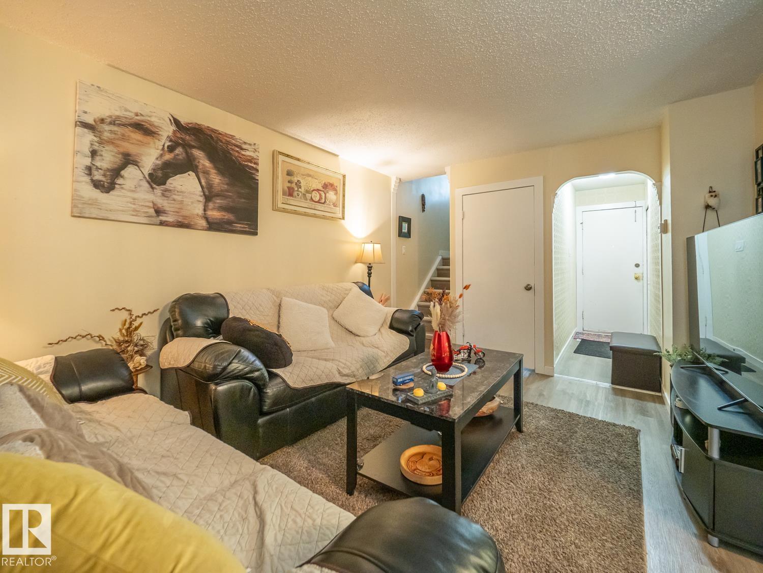 #No 510 ABBOTTSFIELD RD NW - 5