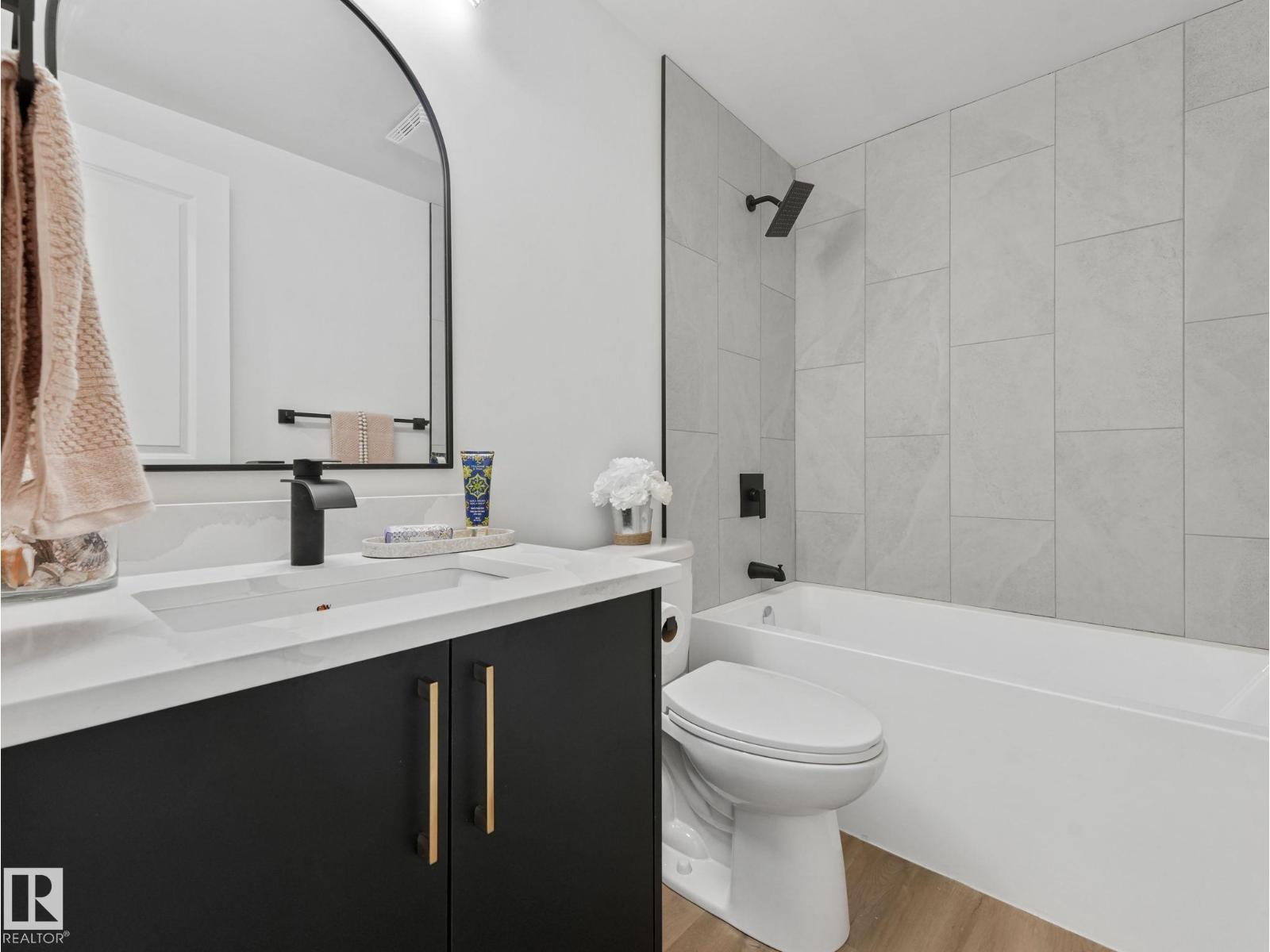 #10 13833 30 ST NW - 7