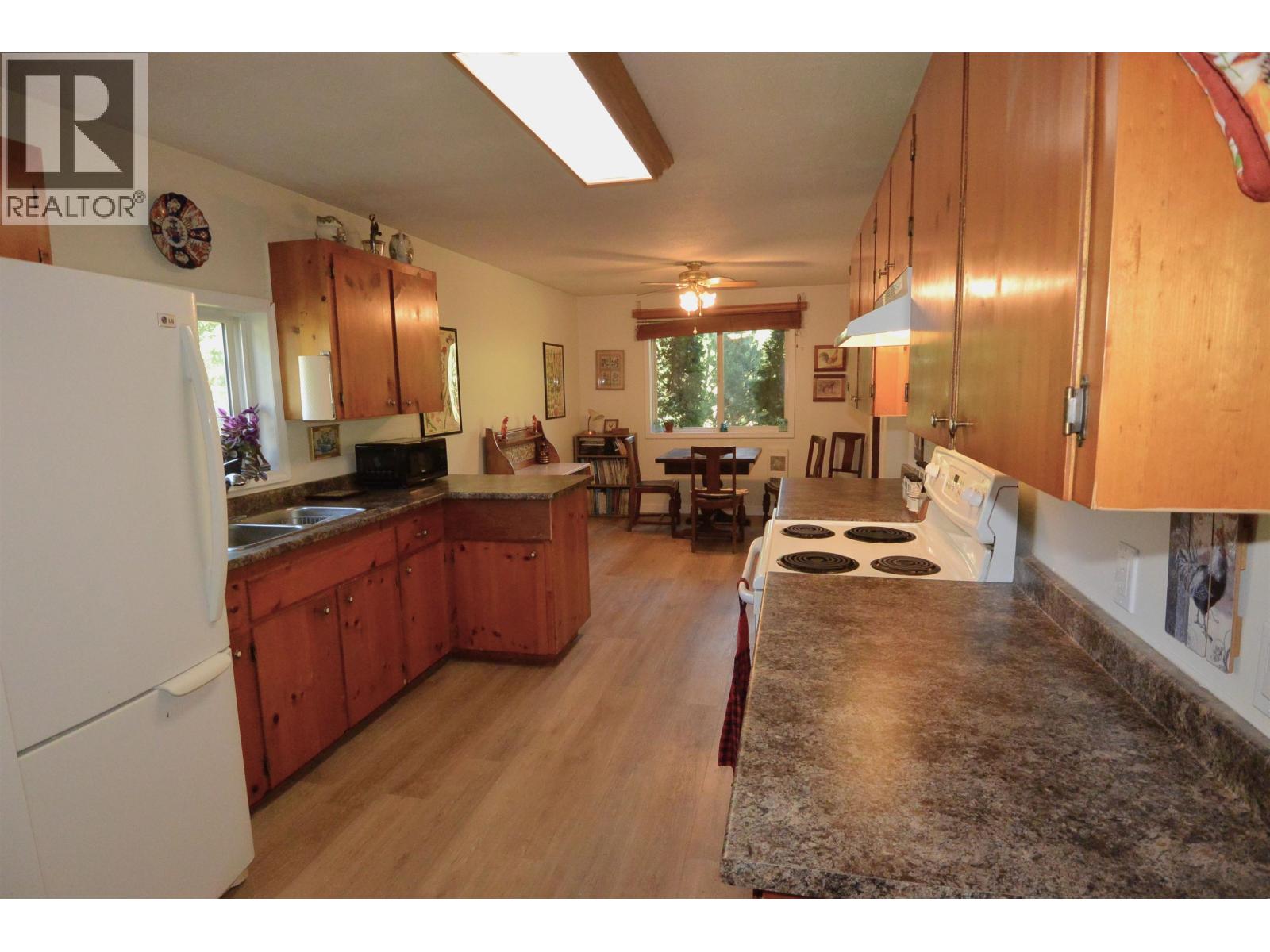 1555 ALDOUS Street, Hazelton