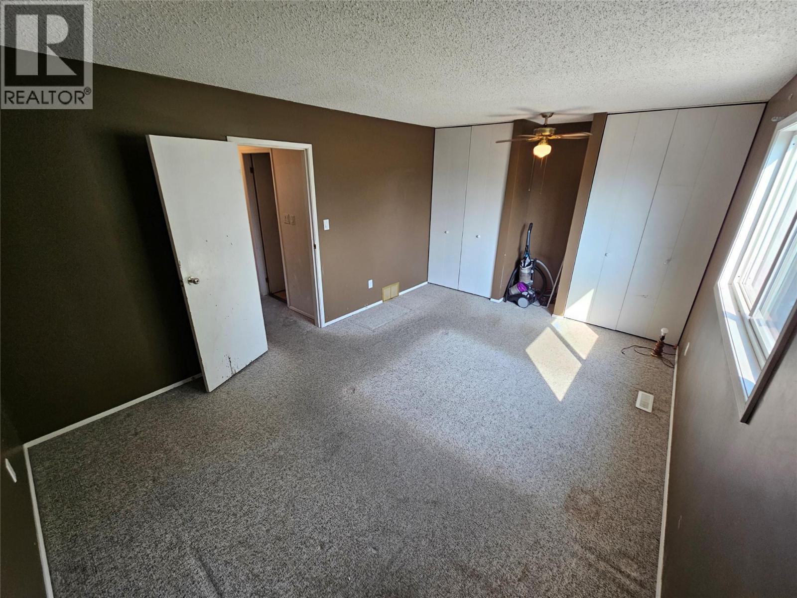 915 Dogwood Street, Creston