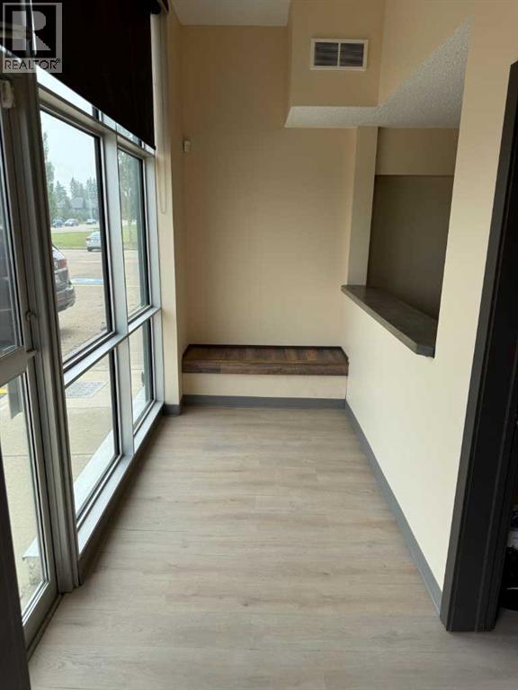 18, 7102 52, Lacombe — property photo 8