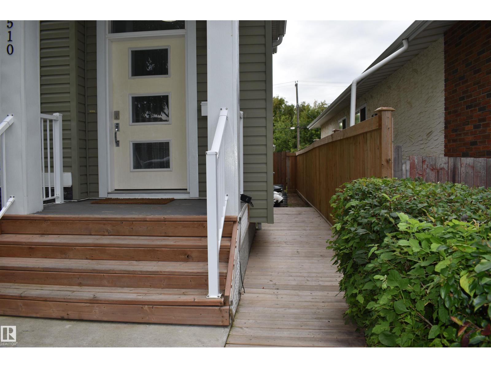 10510 153 ST NW - 41