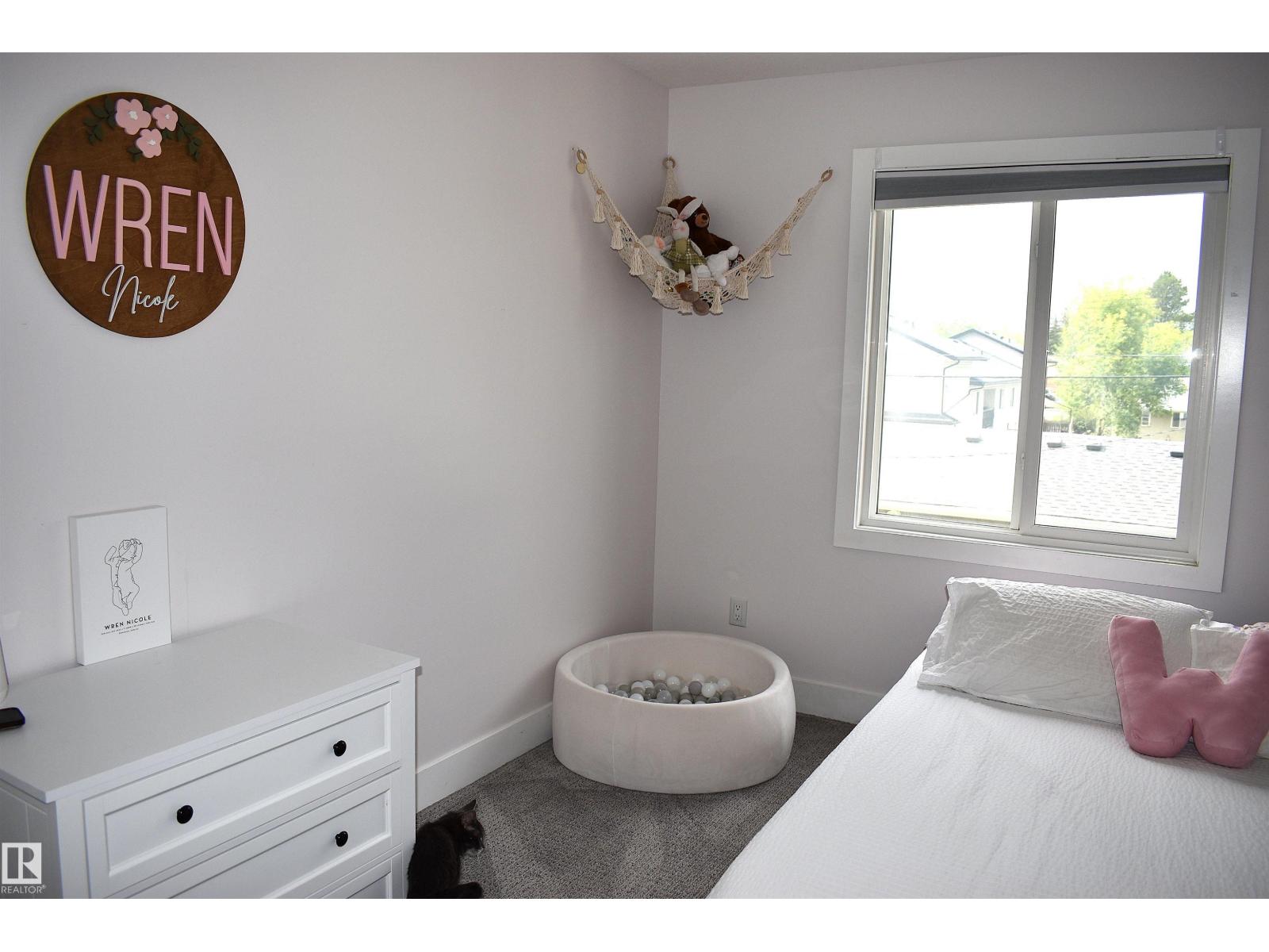 10510 153 ST NW - 18