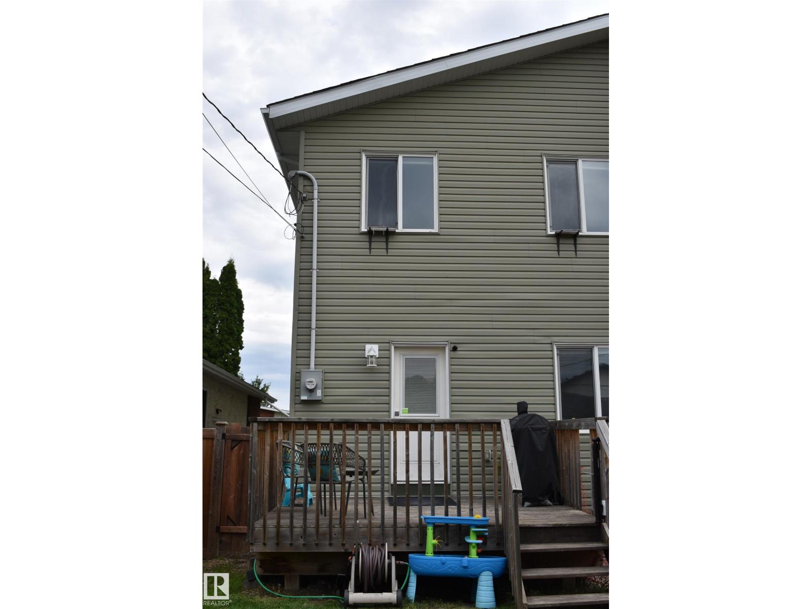 10510 153 ST NW - 36