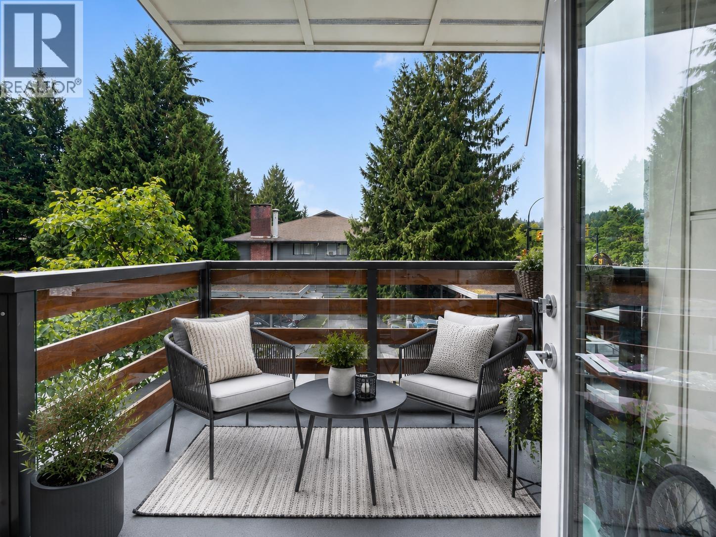 205 2663 LIBRARY LANE, North Vancouver
