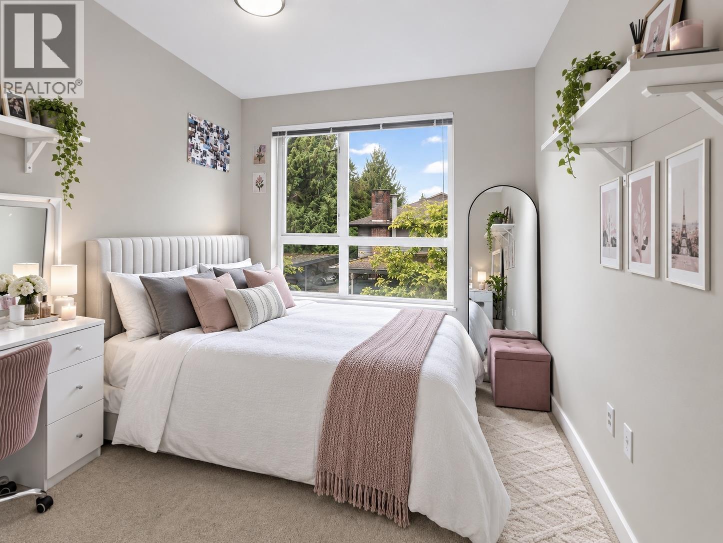 205 2663 LIBRARY LANE, North Vancouver