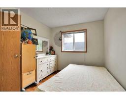 28 Martinridge Road Ne, Calgary, AB T3J3L4 Photo 26