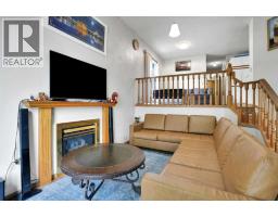 4pc Bathroom - 28 Martinridge Road Ne, Calgary, AB T3J3L4 Photo 6
