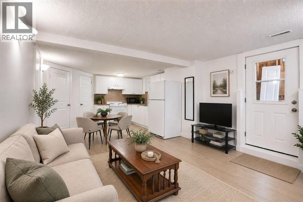 28 Martinridge Road NE - 39