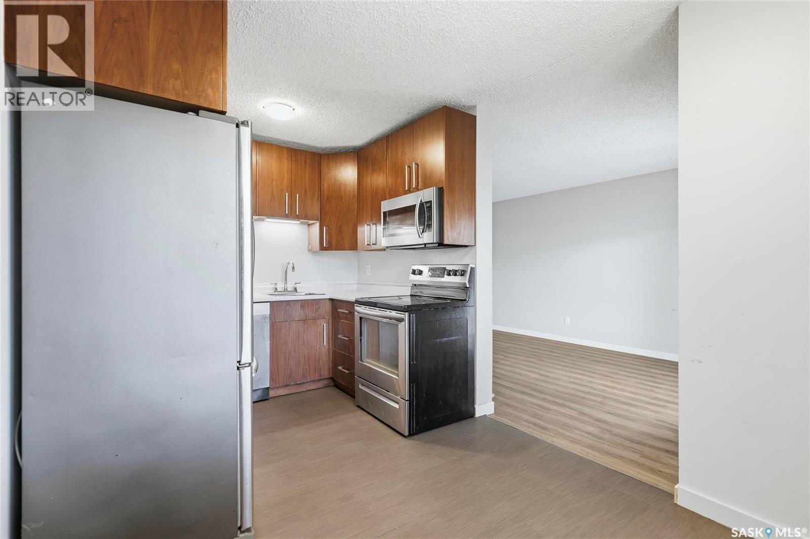 #3802 Rae STREET - 10