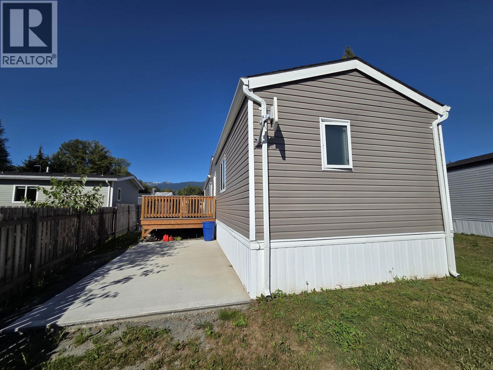 #121 5204 ACKROYD STREET - 17