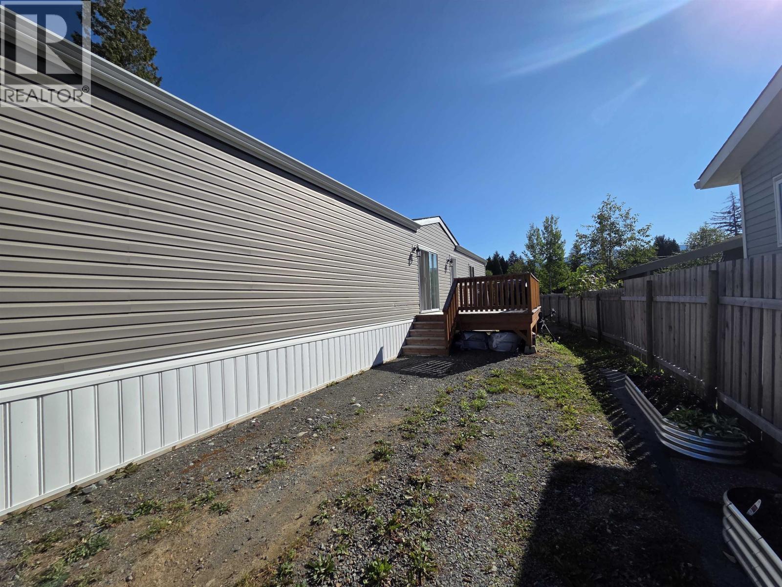 #121 5204 ACKROYD STREET - 18