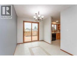 Living room - 22 Bruns Crescent, Lacombe, AB T4L1P1 Photo 7