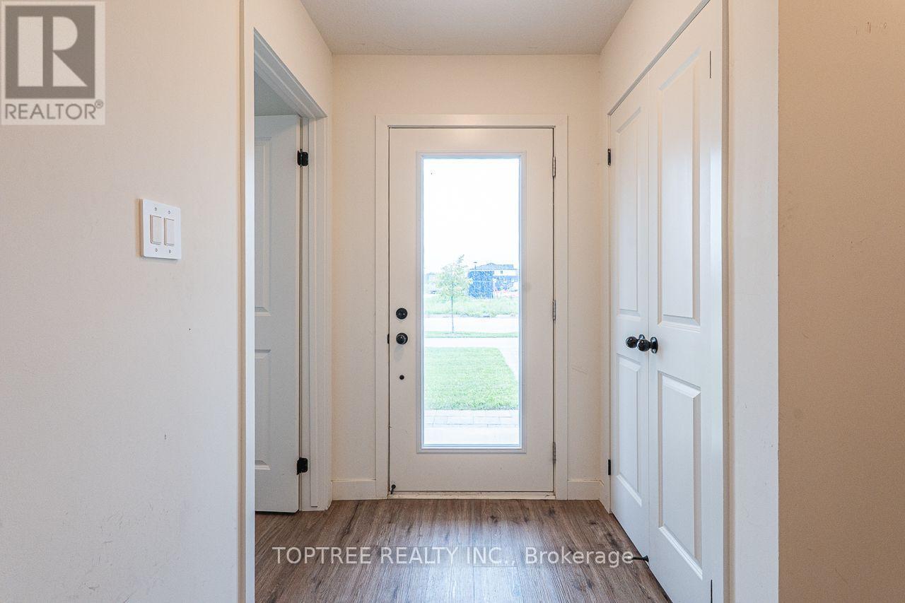 4 bedroom Single Family interior view, 106- 1781 Henrica Avenue, London North (North S), Ontario
