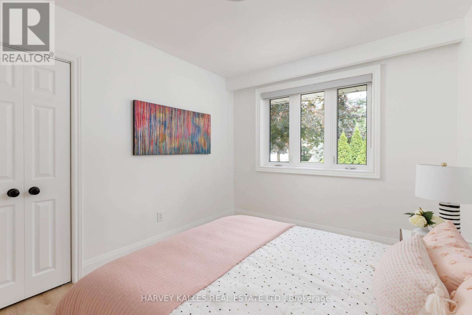 215 EDENBRIDGE DRIVE - 32