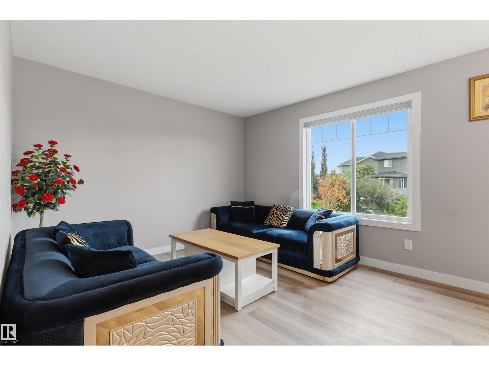 #9 13139 205 ST NW - 10