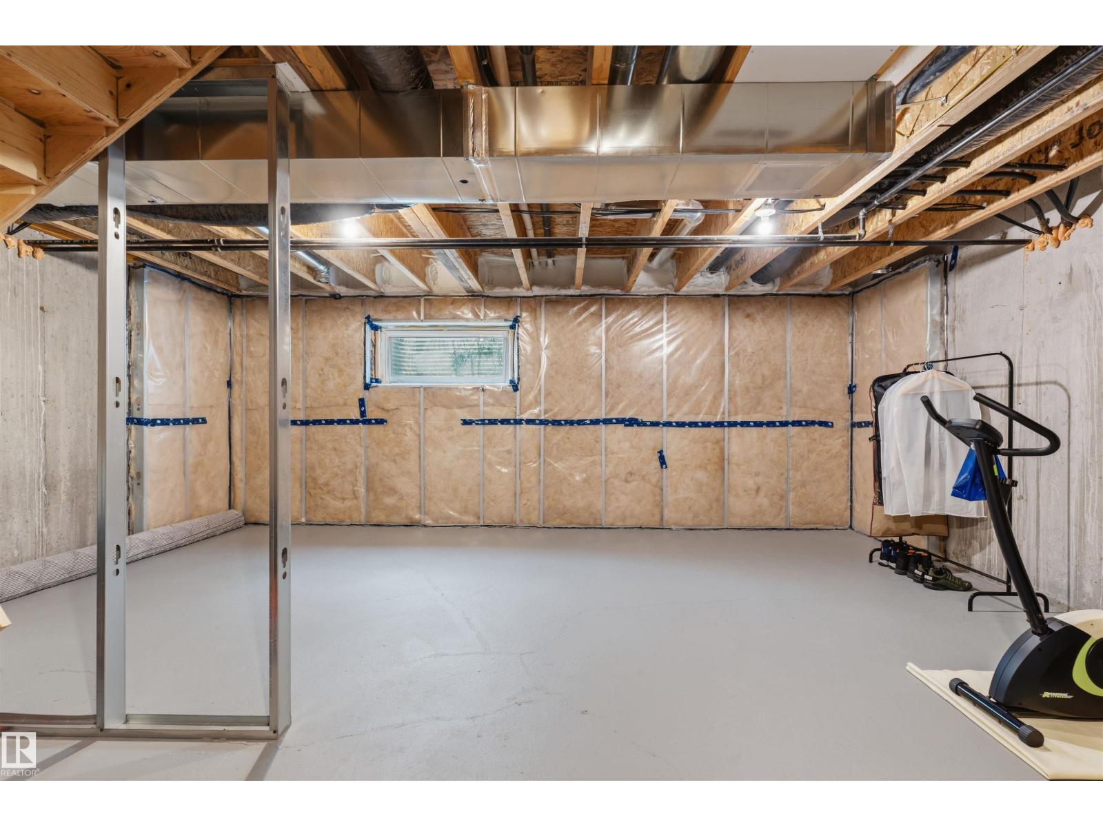 #9 13139 205 ST NW - 31