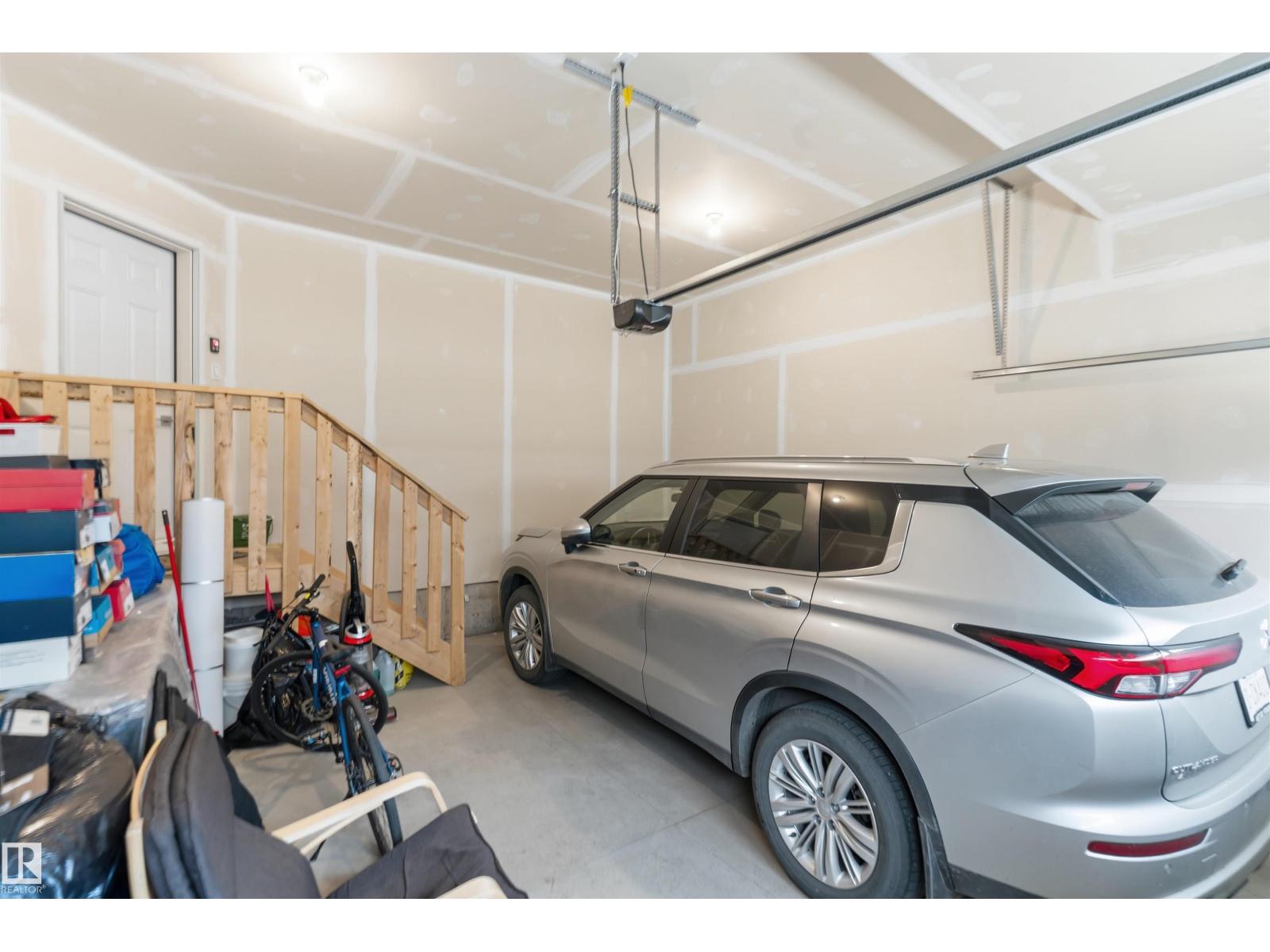 #9 13139 205 ST NW - Image 33
