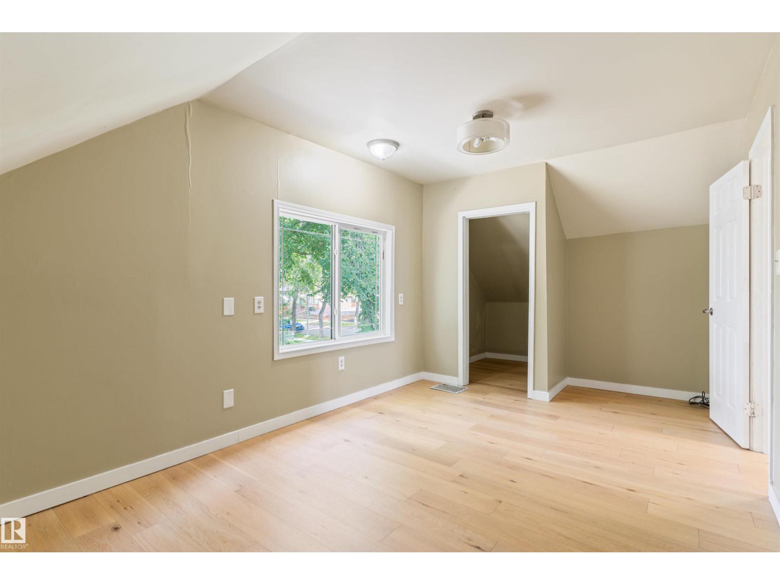 12337 128 AV NW - Image 11