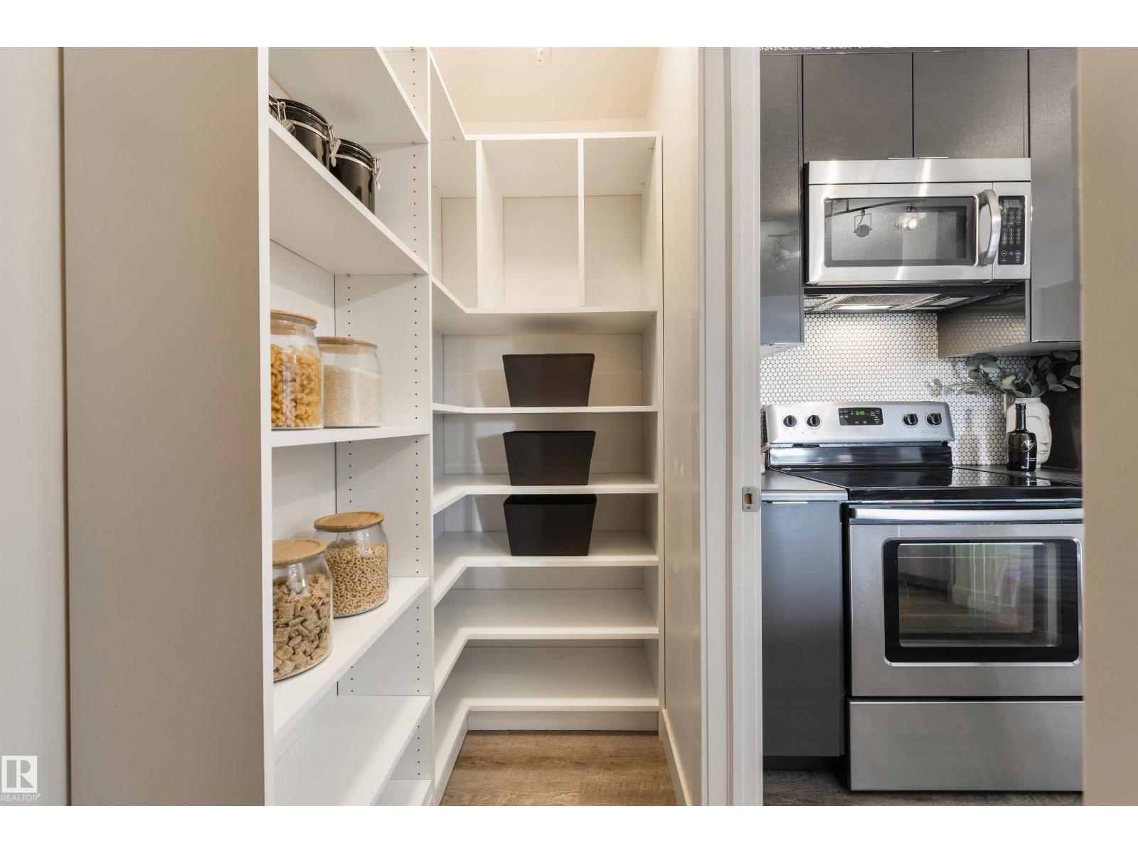 #409 10153 117 ST NW - 15