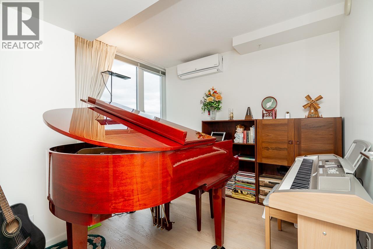 #1607-7988 ACKROYD Road, Richmond
