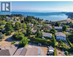 3944 Circle Dr, Metchosin, BC V9C4A9 Photo 42