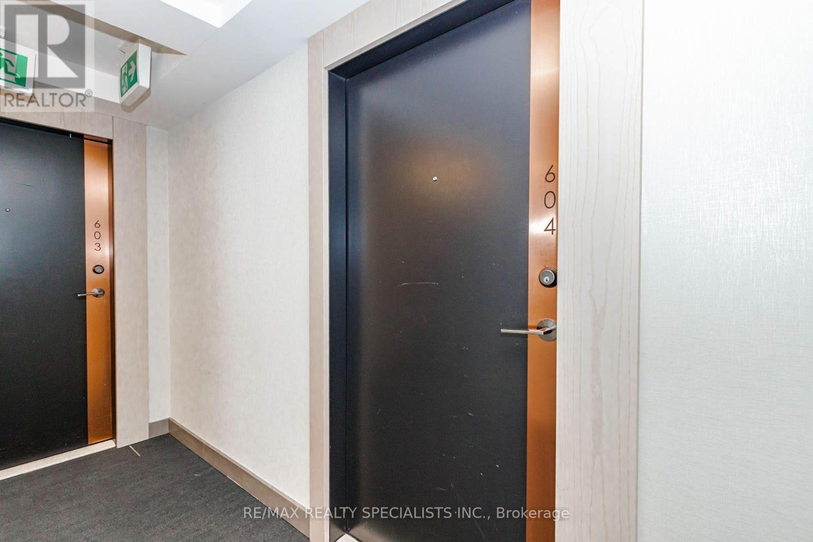 #604 181 HURON STREET - 7