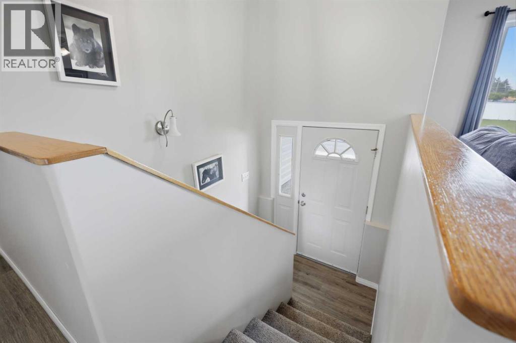 5401 58 Avenue Close - Image 19