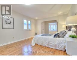 Bedroom - 22 Chiltern Hill, Richmond Hill, ON L4B3B8 Photo 12
