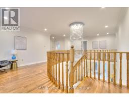 Bedroom 4 - 22 Chiltern Hill, Richmond Hill, ON L4B3B8 Photo 14