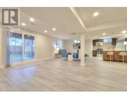 22 Chiltern Hill, Richmond Hill, ON L4B3B8 Photo 15