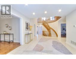 22 Chiltern Hill, Richmond Hill, ON L4B3B8 Photo 26