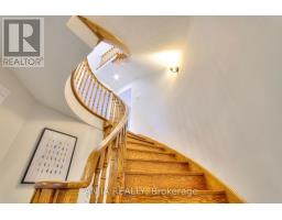 22 Chiltern Hill, Richmond Hill, ON L4B3B8 Photo 28