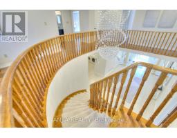 22 Chiltern Hill, Richmond Hill, ON L4B3B8 Photo 31
