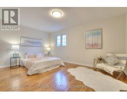 Primary Bedroom - 22 Chiltern Hill, Richmond Hill, ON L4B3B8 Photo 9
