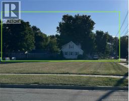 Bath (# pieces 1-6) - 230 Woodstock Road, Fredericton, NB E3B2H7 Photo 6