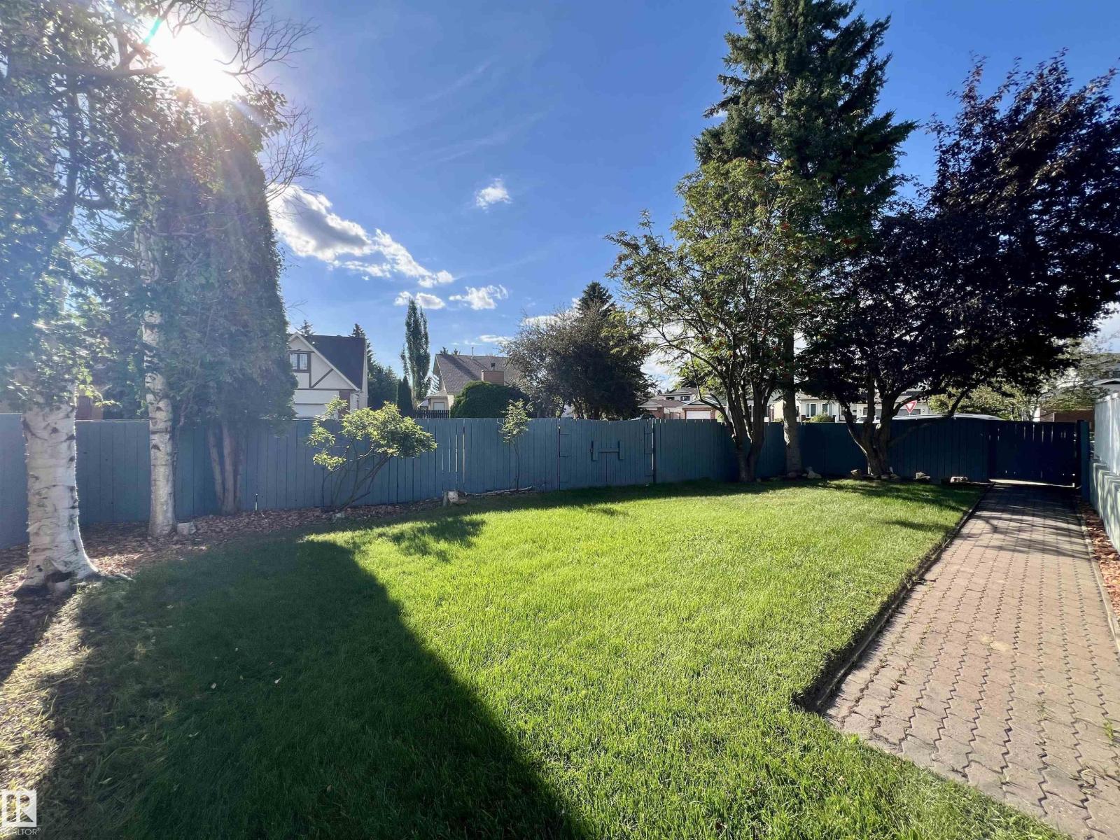 4235 147 ST NW - 58