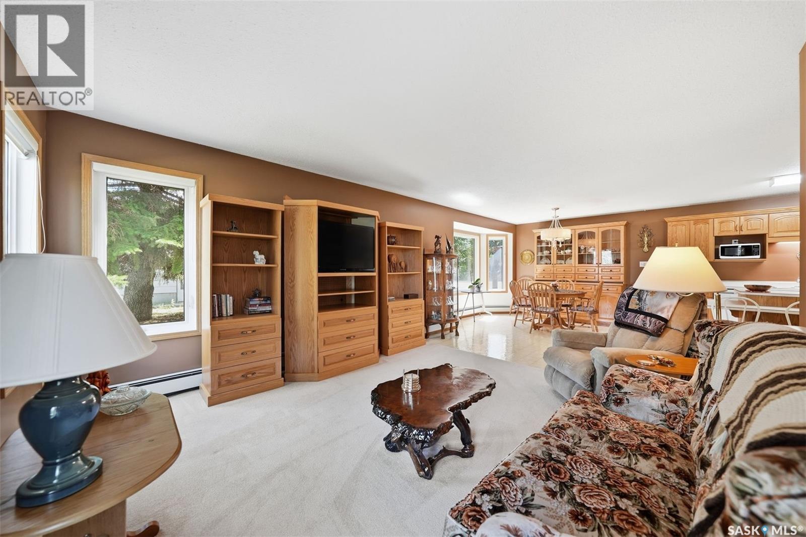 ##2 105 6th AVENUE E - 15