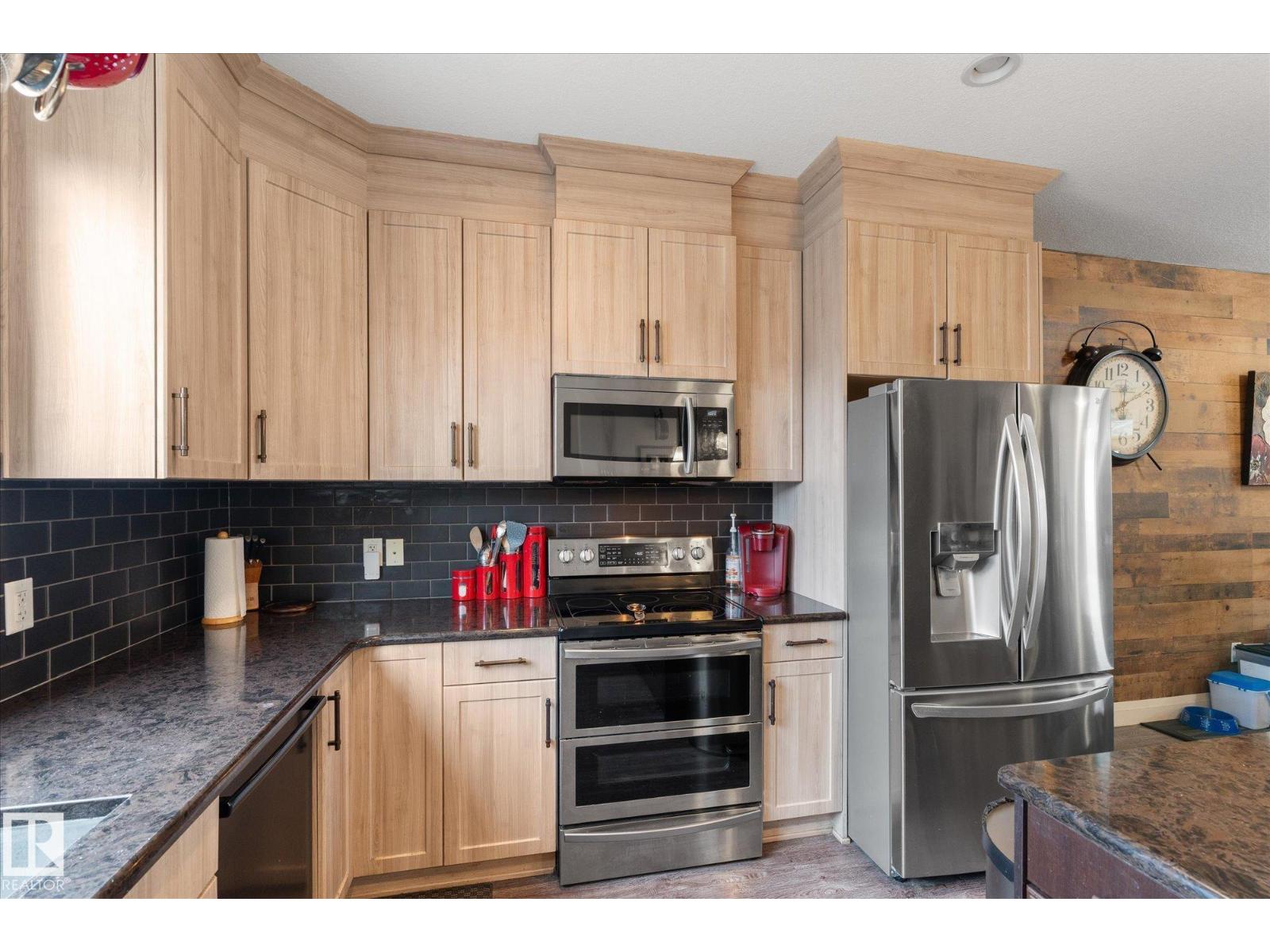 116 GILMORE WY - Image 12