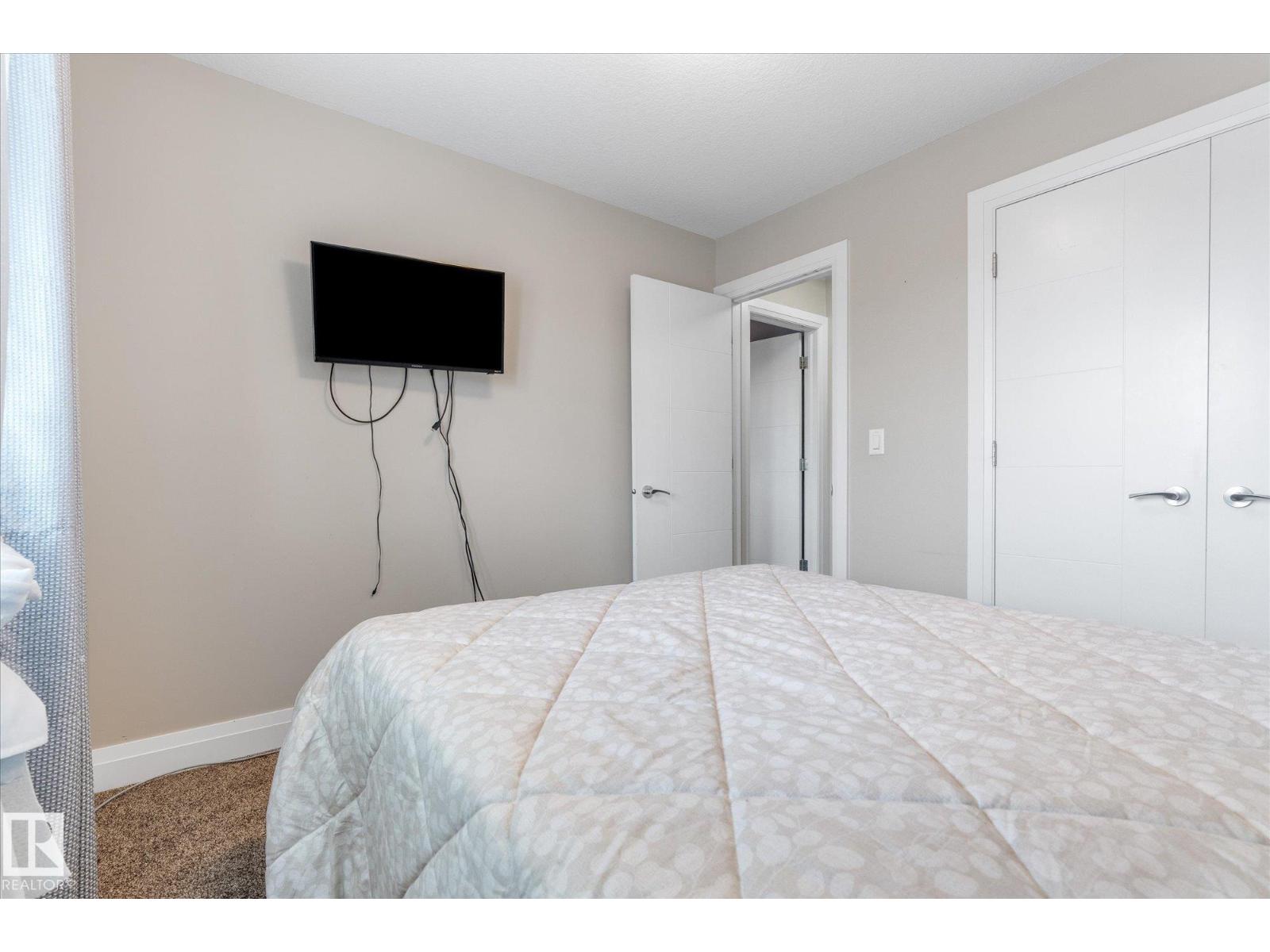 116 GILMORE WY - 19