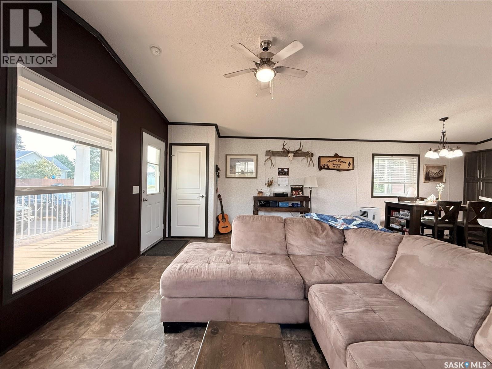 702 Prairie AVENUE - Image 7
