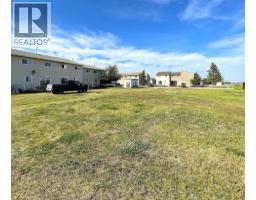 8804 101 Avenue, Fort St  John, BC V1J2B8 Photo 9