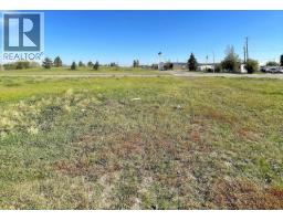 8804 101 Avenue, Fort St  John, BC V1J2B8 Photo 11
