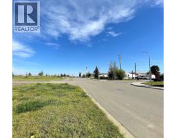 8804 101 Avenue, Fort St  John, BC V1J2B8 Photo 23