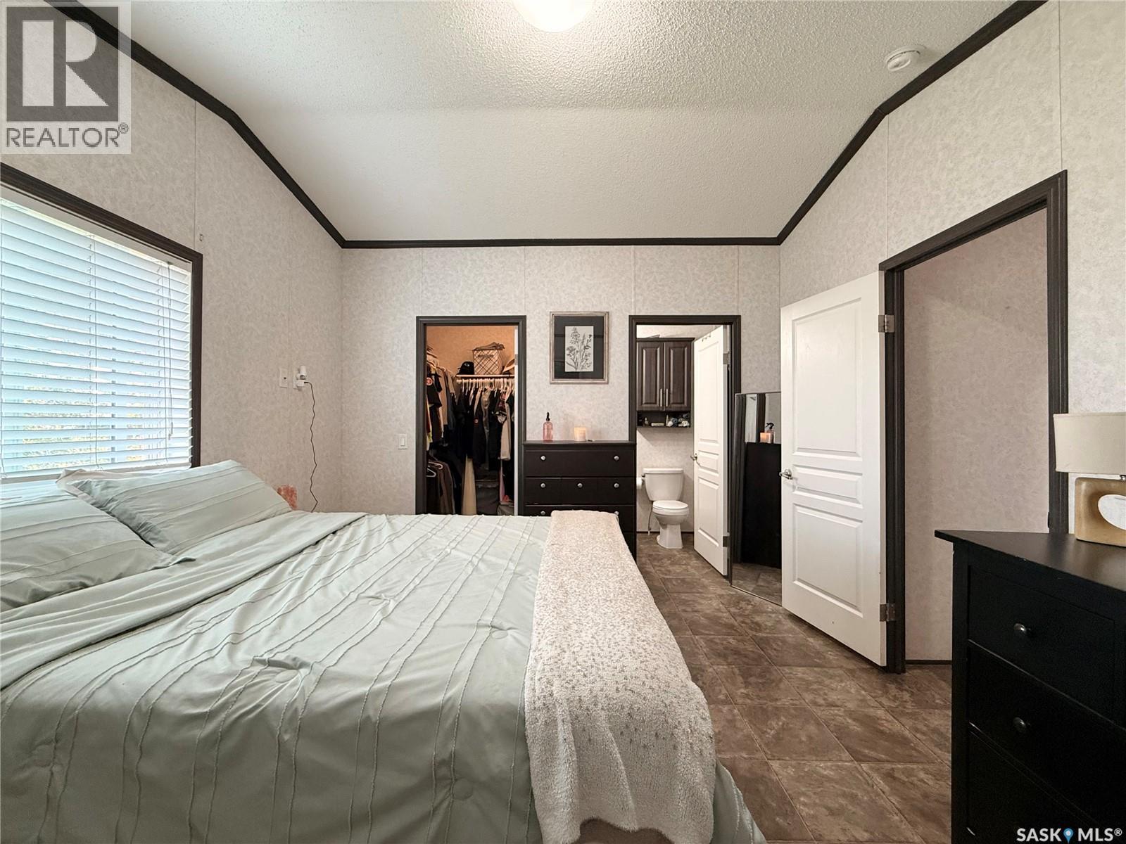 702 Prairie AVENUE - 17