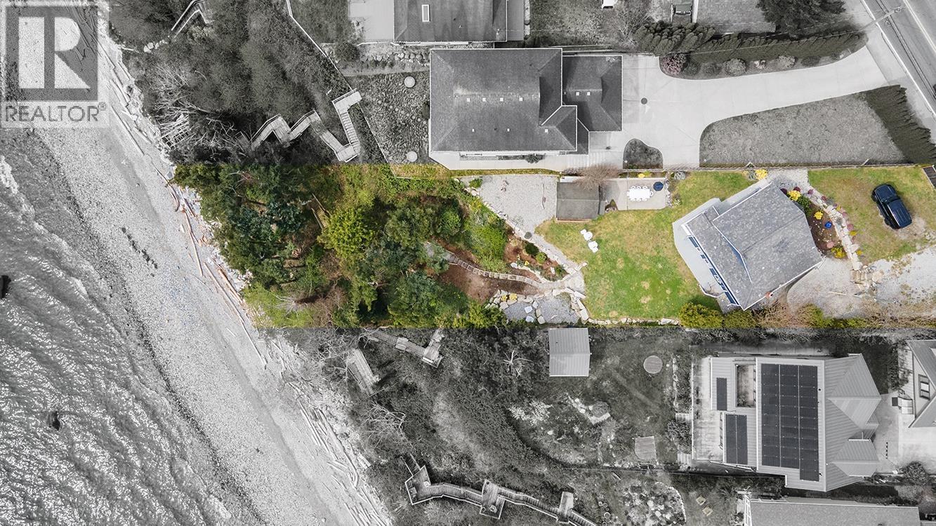 6221 SUNSHINE COAST HIGHWAY, Sechelt