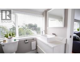 6221 Sunshine Coast Highway, Sechelt, BC V7Z0M1 Photo 18
